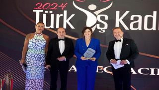 Türk İş Kadınları Plaket Töreni, Fuat Paşa Yalısı'nda Gerçekleşti