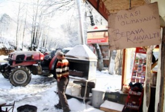 Uludağ'da parası olmayana bedava kahvaltı!